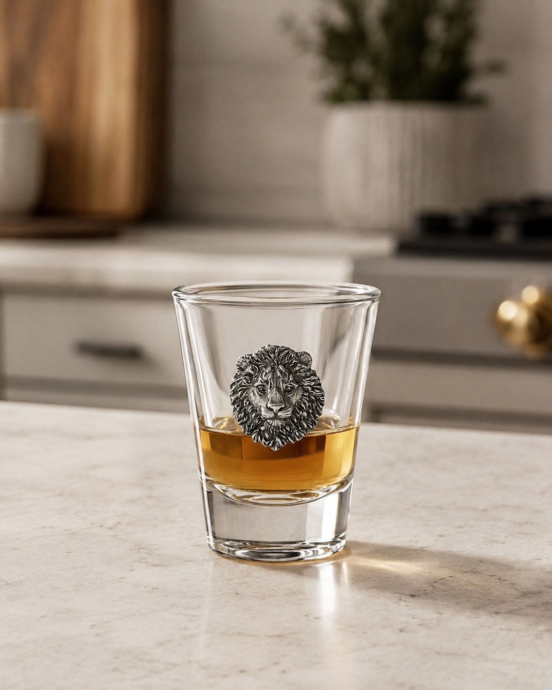 Shot glass with lead-free pewter lion detail